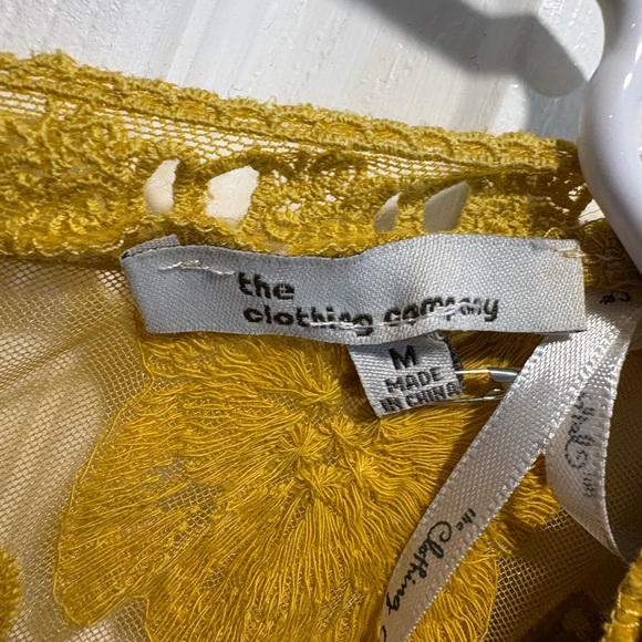 The Clothing Co Mustard Lace Maxi Dress Boho Sheer Overlay Shorts  Size M NWT - Picture 4 of 5